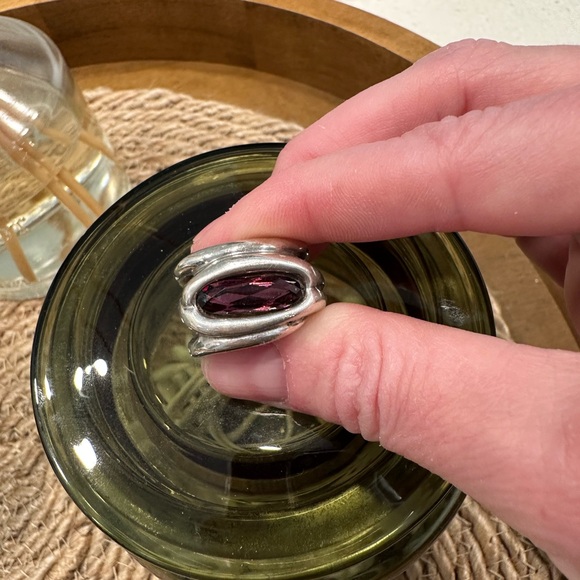 UNOde50 Guardian Purple Swarovski Crystal Ring Size 7 - Picture 8 of 8